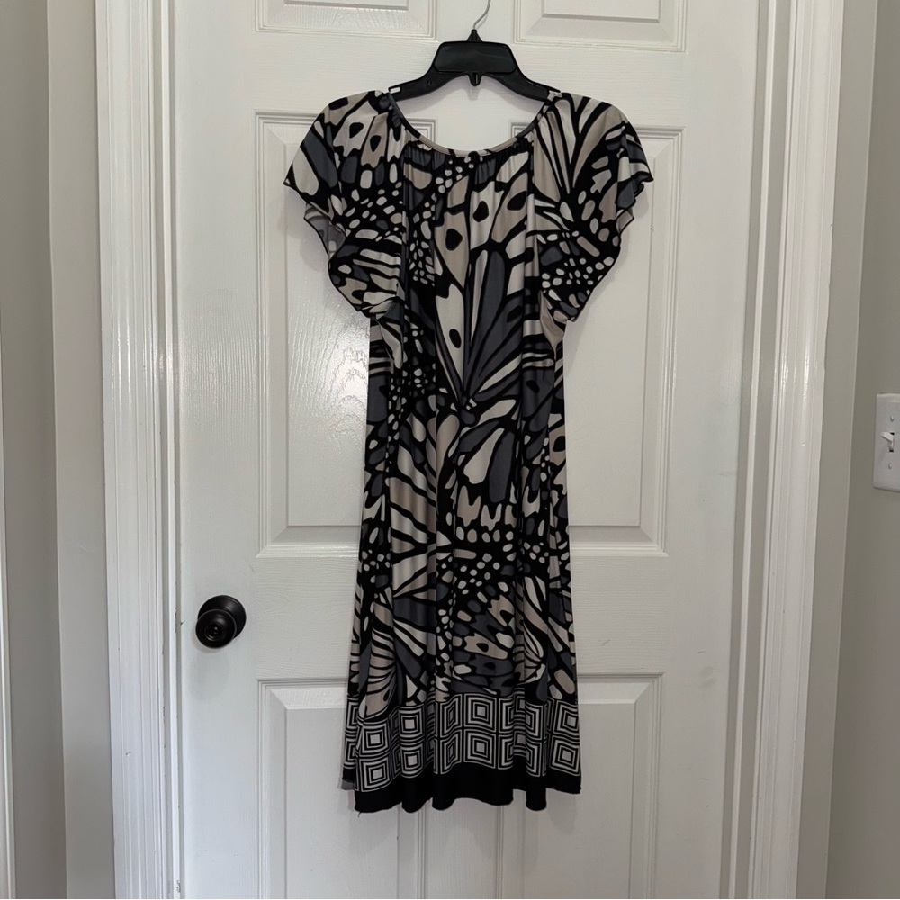 Live and Let Live Black and White Sheath Butterfly Midi Dress size L - Picture 12 of 12